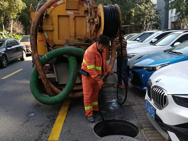 科尔沁左翼中排污管道清淤